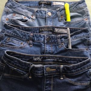 3 Skinny Jeans (Aeropostle[2]; target[1])